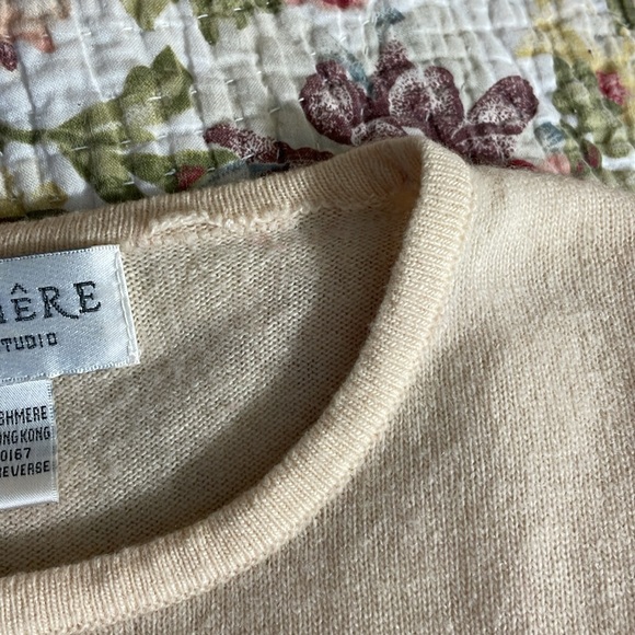 Cream Cashmere sweater from Sutton Studio sz M. Great Condition - Picture 4 of 10